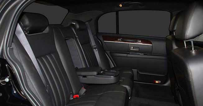 Lincoln Town Car Sedan for Sacramento